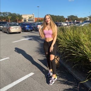 Meet your Posher, Hannah